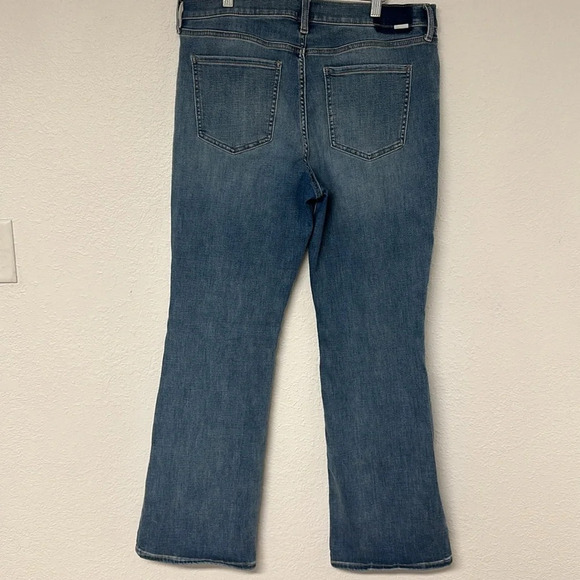 Daze Far Out Urban Outfitters High Rise Flare Jean Blue Medium Wash 32 - Picture 8 of 16